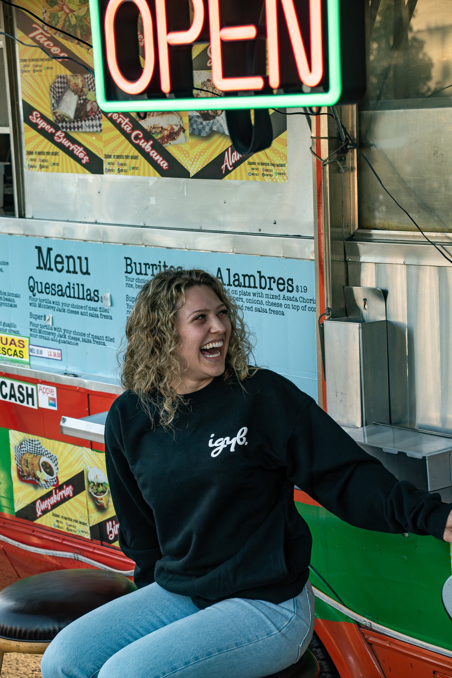 Simplecore IGYB Crewneck Sweatshirt with hidden pockets (Unisex)